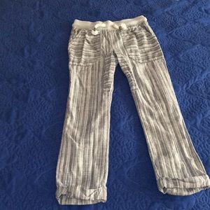 Size 5T grey and white linen pants